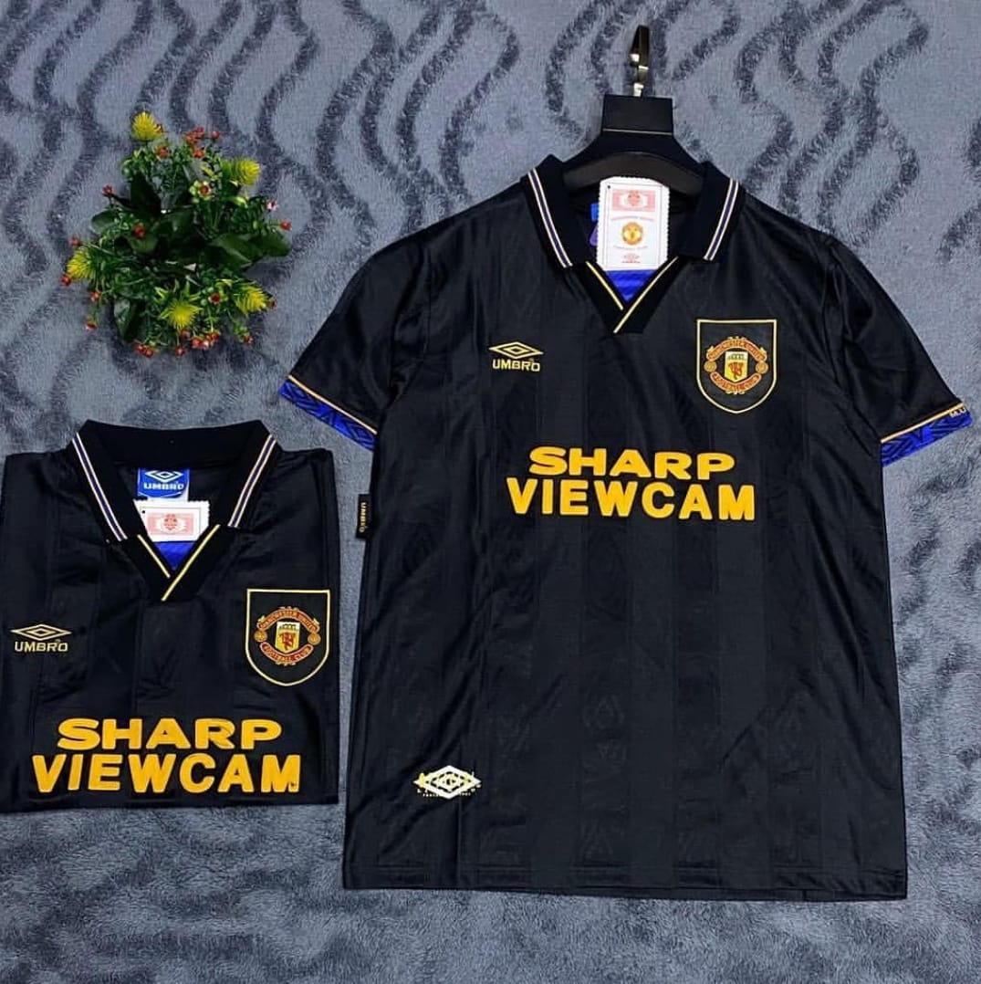 man u sharp black.jpeg